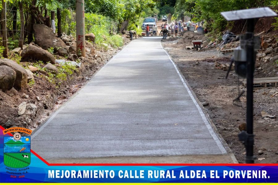 Avanza pavimentación y cunetas en calle rural de Aldea El Porvenir ...